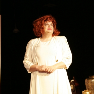 The Ringwald to Present APPLAUSE This Month